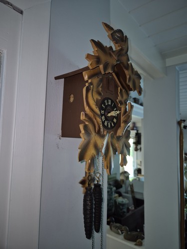 Vintage Cuckoo Clock Refurbished And Working. - Picture 2 of 16