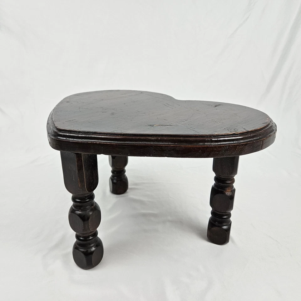 Vintage Heart Milking Stepstool Footstool Stool Plant Stand Primitive Bathroom  - Image 3 of 4