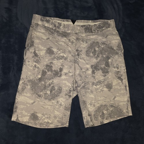 Nike Golf Modern Fit Dri Fit Herrenshorts Größe 32 grau weiß Tarnmuster 10" Schrittlänge - Bild 1 von 13
