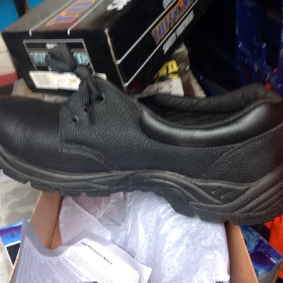 skechers steel toe shoes with memory foam