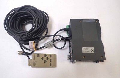 OMRON V530-R2000P 2D CODE READER DC24V 1.6A w/  OMRON F150-KP CONSOLE