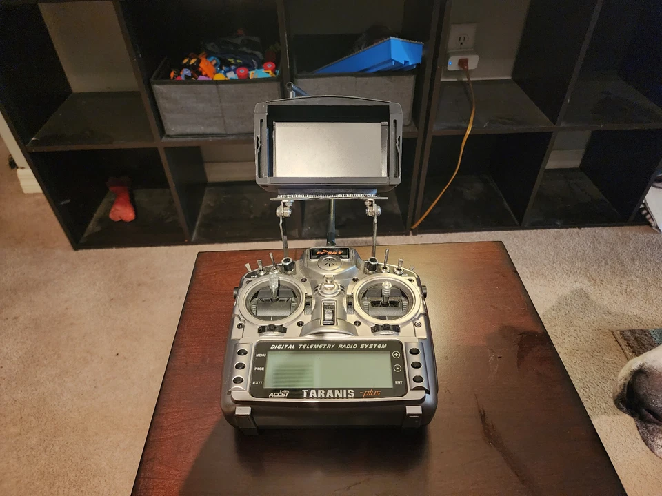 FrSky Taranis X9D Plus, Drone + Accesorios Foto 2 de 4