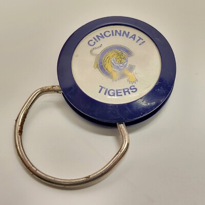 VTG 1980s Defunct Cincinnati Tigers CHL Hockey Team Logo Toyota Keychain Fob