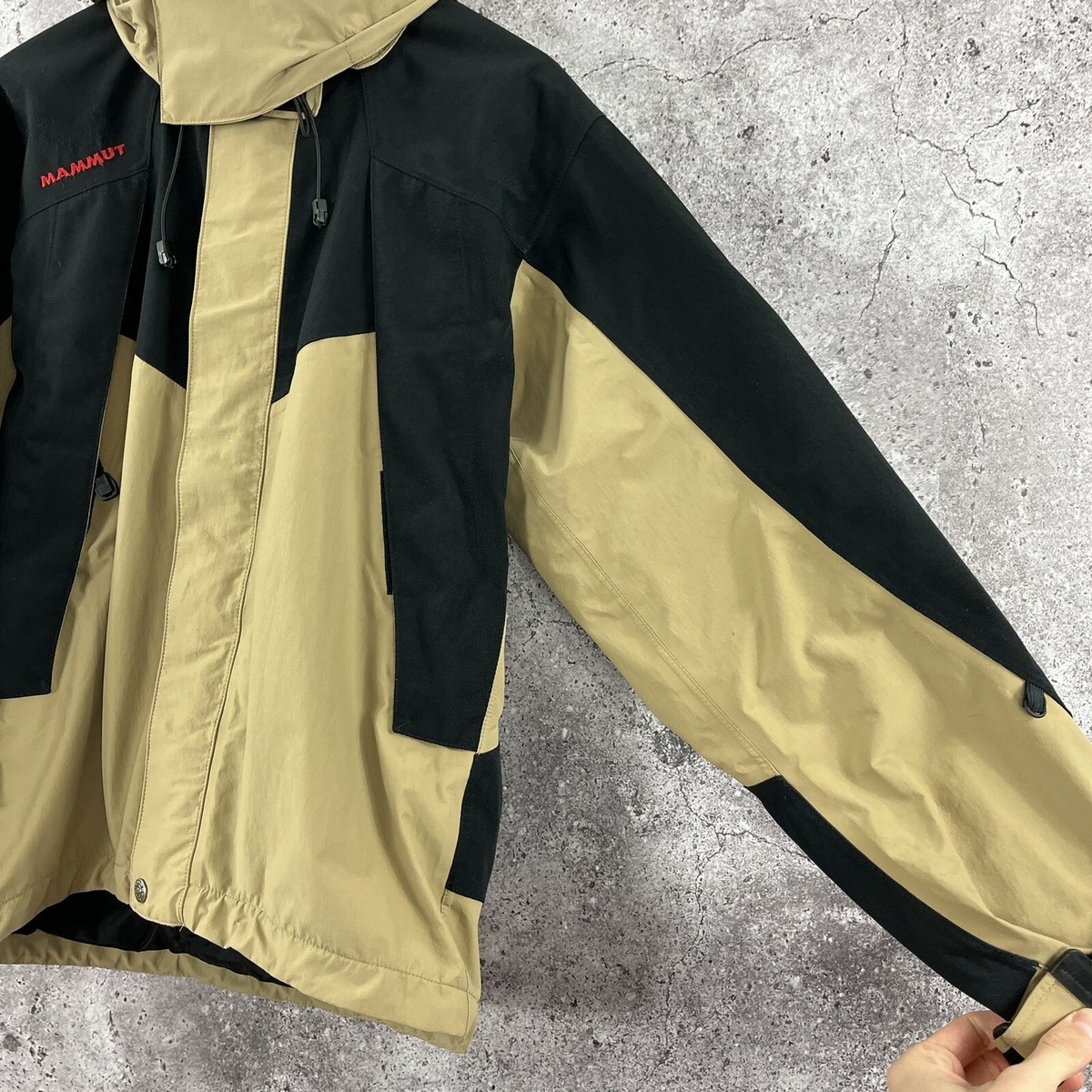 Mammut Balance Project Extreme Gore-Tex Hooded Jacket Beige Mammut Balance Project Extreme Gore-Tex Hooded Jacket Beige