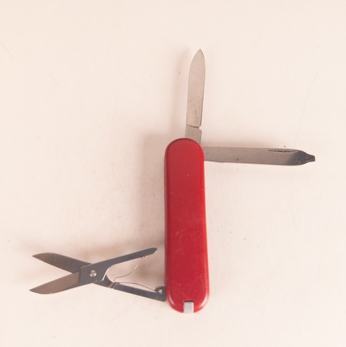 Swiss Army Knife Victorinox 58mm Pocket Knife BIJOU SD Red - 第 3/5 張圖片
