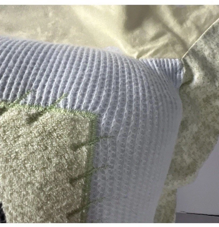 Difícil de encontrar Almohada Peanuts Little Snoopy Pastel Corderos e Hiedra 14 pulgadas Terry Hecho en EE. UU. Foto 3 de 4