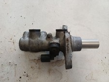 Maître-cylindre de frein Volkswagen PASSAT