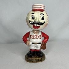 VINTAGE 1967 Cincinnati Reds Mr. Red Gold Base Bobblehead/Noddler