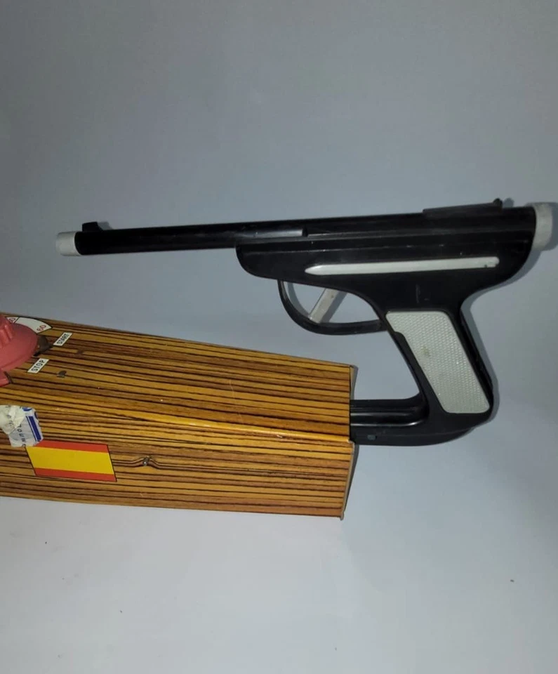 Vintage ☆ Technofix ☆ Sporttrainer Blech Schießspiel - Bild 2 von 4