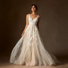 Elegant Tulle A-Line Wedding Dress Lace Appliques Sweetheart Zipper Bridal Gowns