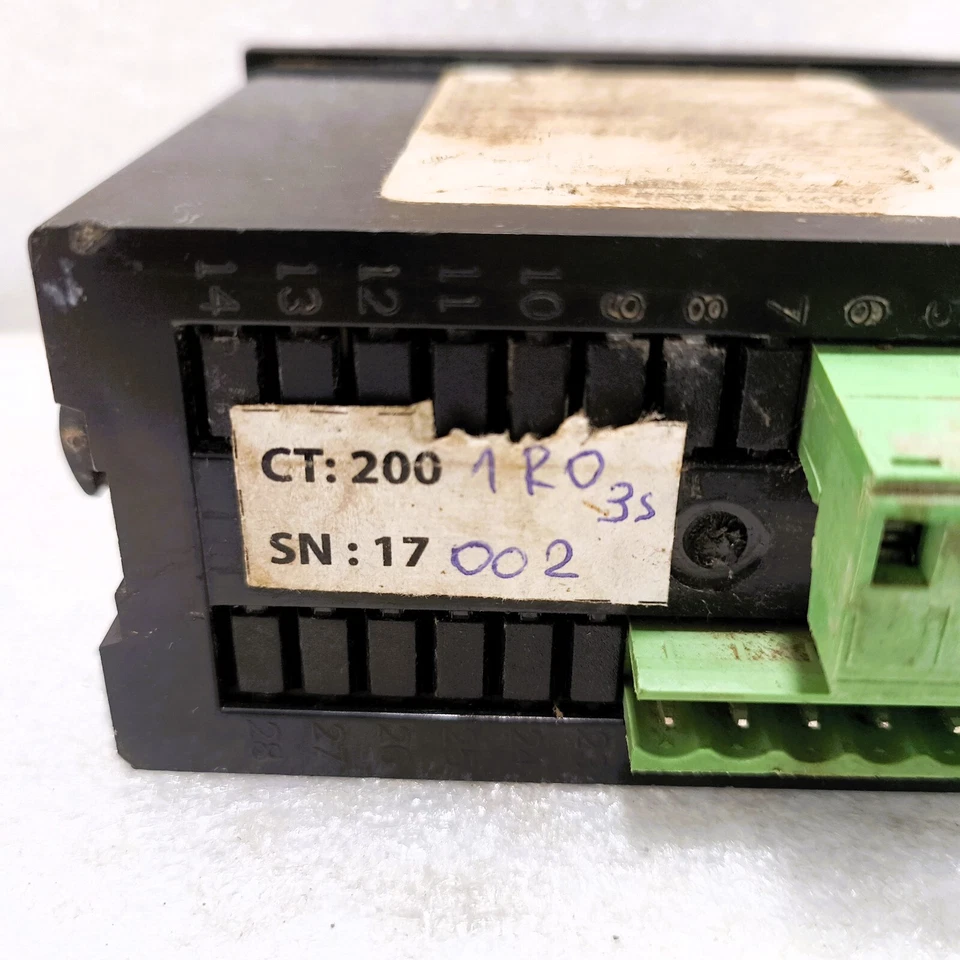 Medidor de panel digital Mic-co Ct200-1r0 5a 230vac Foto 4 de 4