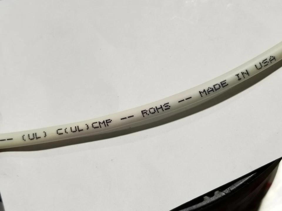 Cable de control/comunicaciones trenzado Carol E3034S 18/4C blanco plenum/100 pies Foto 4 de 4