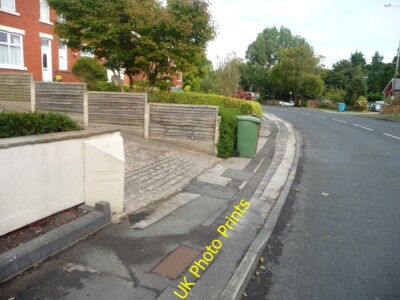 Foto 6x4 Kirkham Meilenstein, B5192, aus dem Westen Kirkham\/SD4232 'P c2015