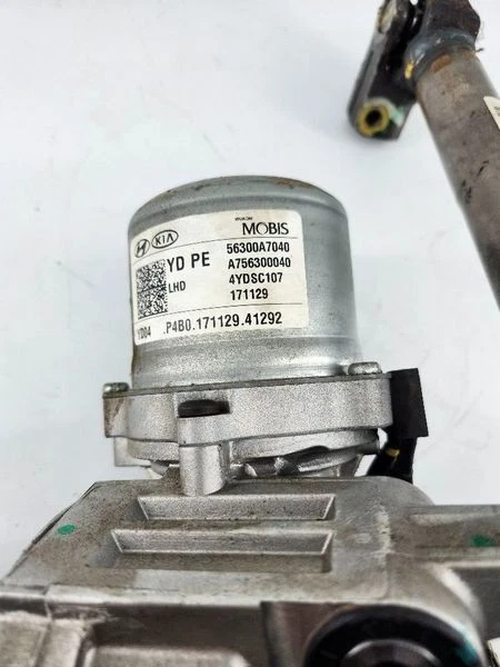 Bomba de dirección asistida eléctrica Kia Soul 2015-2019 montada en columna OEM Foto 2 de 3