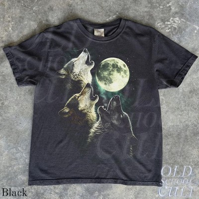 Vintage Wolf Howling Moon Comfort Tee Graphic Shirt
