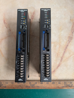 ORIENTAL MOTOR VEXTA UI215GA INTELLIGENT DRIVER STEPPER DRIVE LOT OF 2