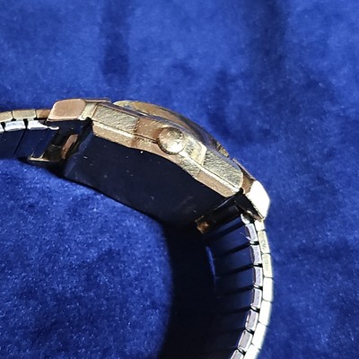 Vintage Benrus 17 Jewels Mechanical 10k Gold Filled Watch  display picture 3