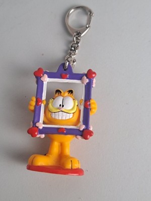 VTG. GARFIELD Cat Picture Frames Love Keychain- PAWS