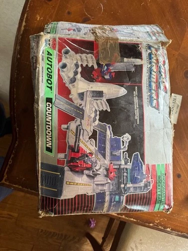 transformers micromasters rocket base with extra transformer figures and toys