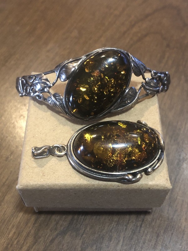 Vintage Beautiful Ornate Baltic Amber and Sterling Bracelet and Pendant Set