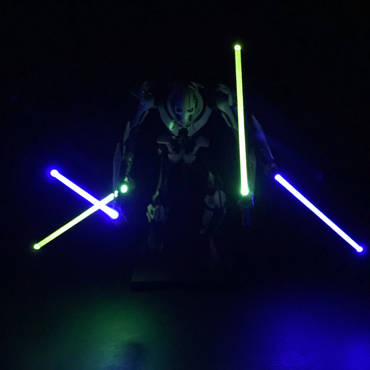 BANDAI 1/12 GENERAL GRIEVOUS プラモデル Amazon.com: Bandai