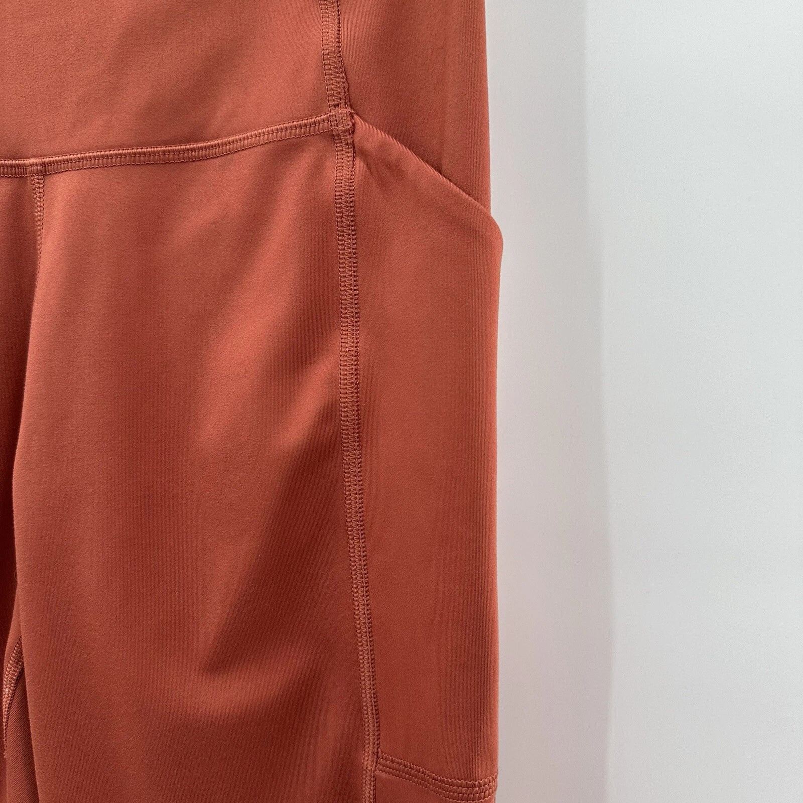 girlfriend-collective pocket compressive leggings