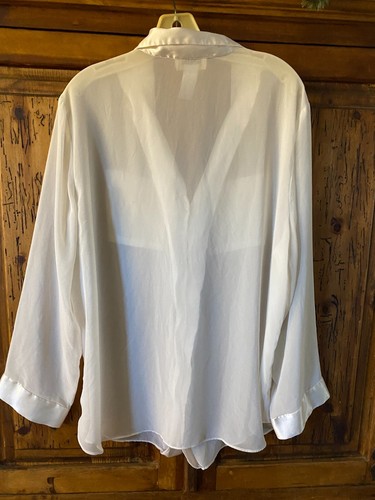 Dentelle, ivory satin trimed pajama set w pockets - Large - Picture 3 of 10