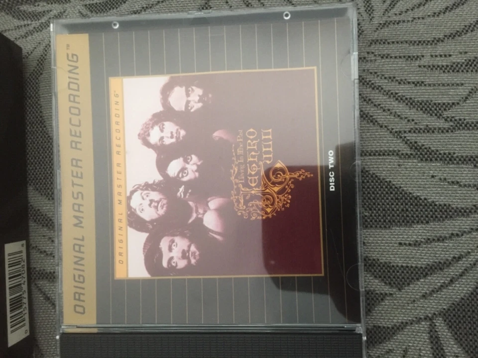 JETHRO TULL Living in the past MFSL 24K GOLD 2 CD Box Set - Image 2 of 4