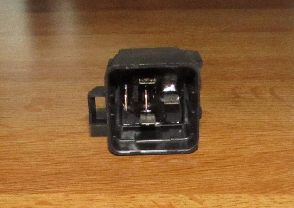 994-Chrysler Jeep Dodge 5 pines relé negro 04692079AA 72472V Tyco VF4-35F21-Z05 Foto 3 de 3