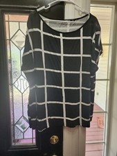Black and White Dress Shirt from Boohoo Size 20