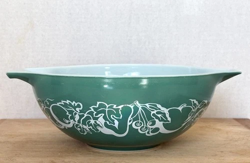 Vintage 60's Teal Green Pyrex Promotional 4 QT Fruit Salad Cinderella Bowl 444