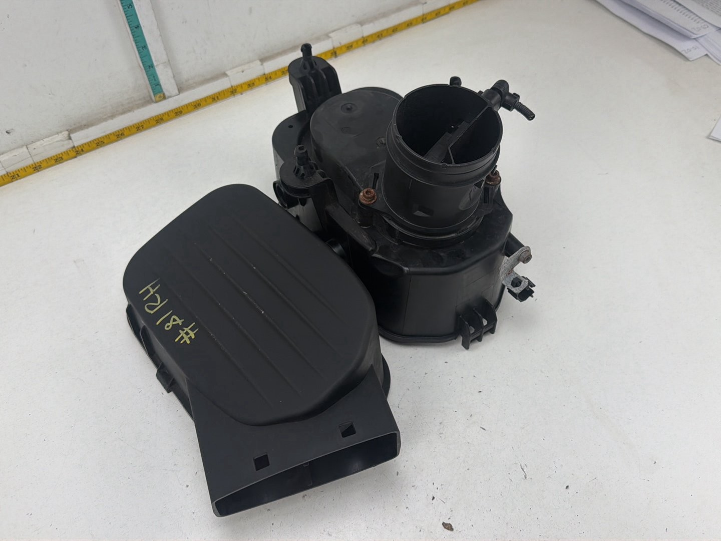 Maserati Ghibli 2014-2017 Air box top