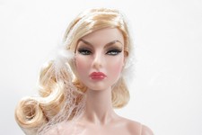 GARDENIA BARONESS AGNES VON WEISS NUDE WITH STAND COA EXTRA FLAT FEET & HANDS