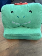 NWOT Pillow Fort Tablet Holder Green Can Hold Tablet Or Book