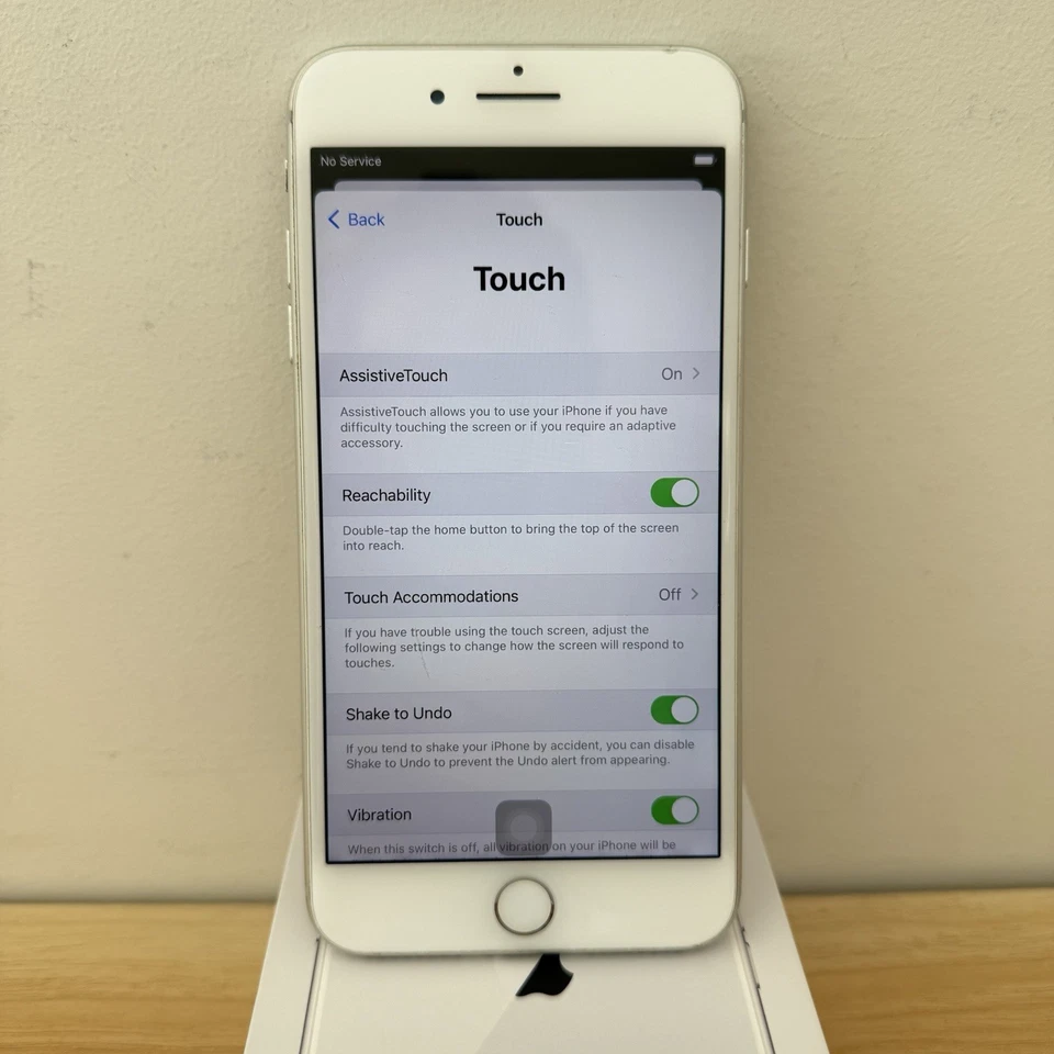 Apple iPhone 8 Plus 64 GB Silver Great Condition Comes With Box - Image 4 of 4