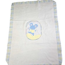 Quiltex Baby Blanket Mouse Medallion white acrylic with pastel colors vtg 50" lo
