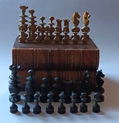 Vintage Regency chess set, France, 19th century.