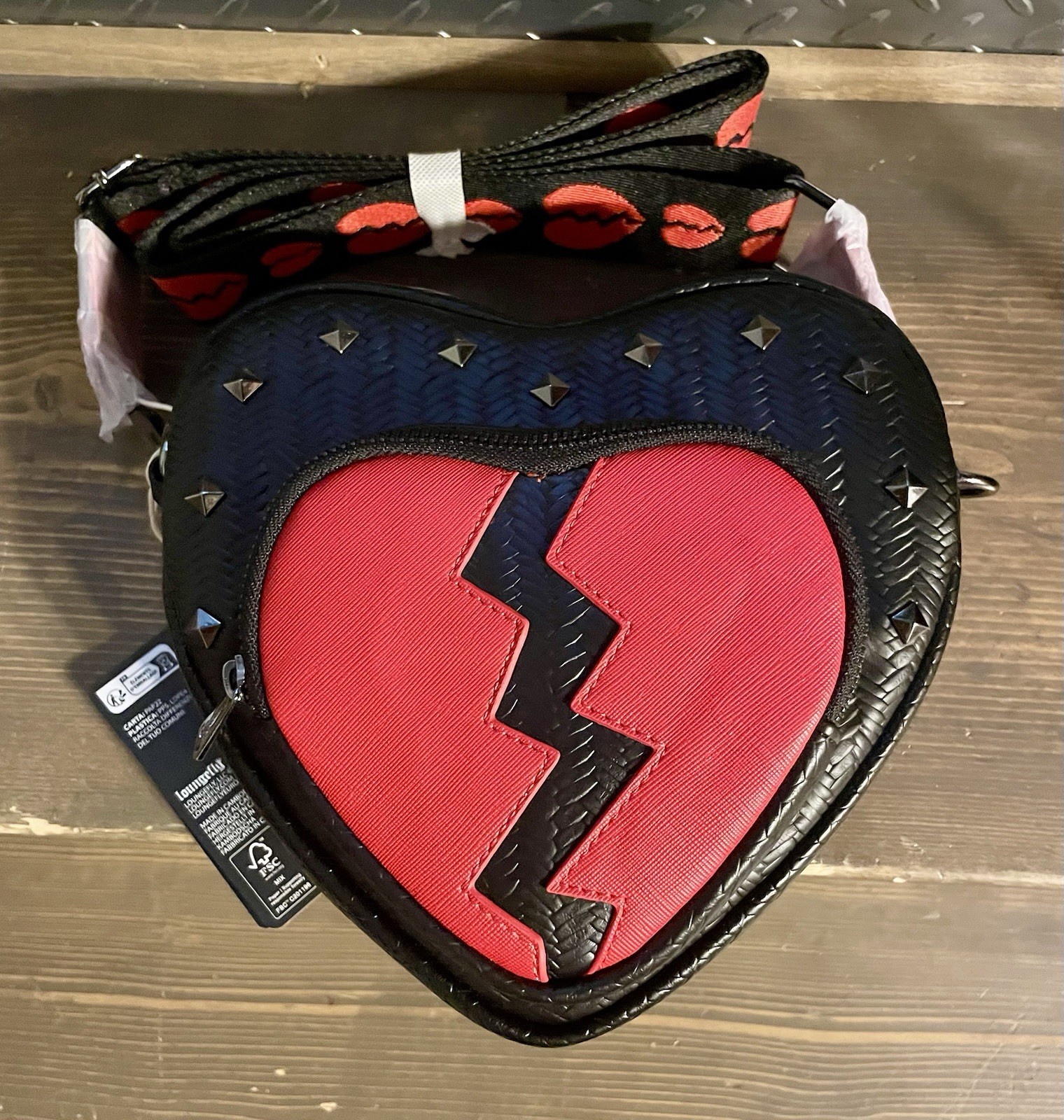 loungefly Crossbody Broken Heart