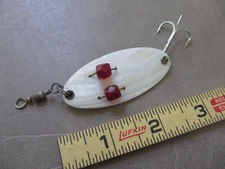 Vintage Collectible Fishing Lure Mother of Pearl Sea Shell Clam Red Eye Wiggler