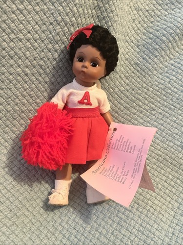 Madame Alexander afroamericana "Cheerleader", #304-1, 1991 - Foto 1 di 8