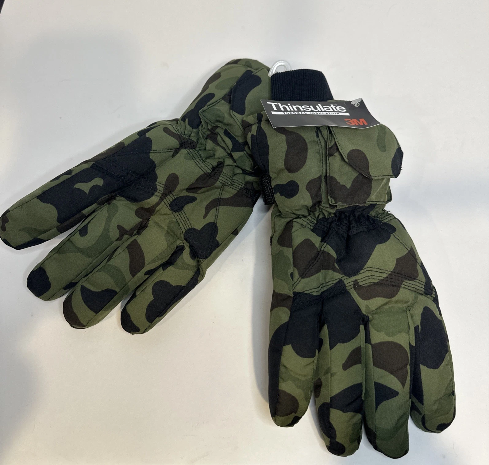NEW Thinsulate 3M Thermal Gloves Mens Large Camo & Microfiber Lined NWT
Opens in a new window or tab