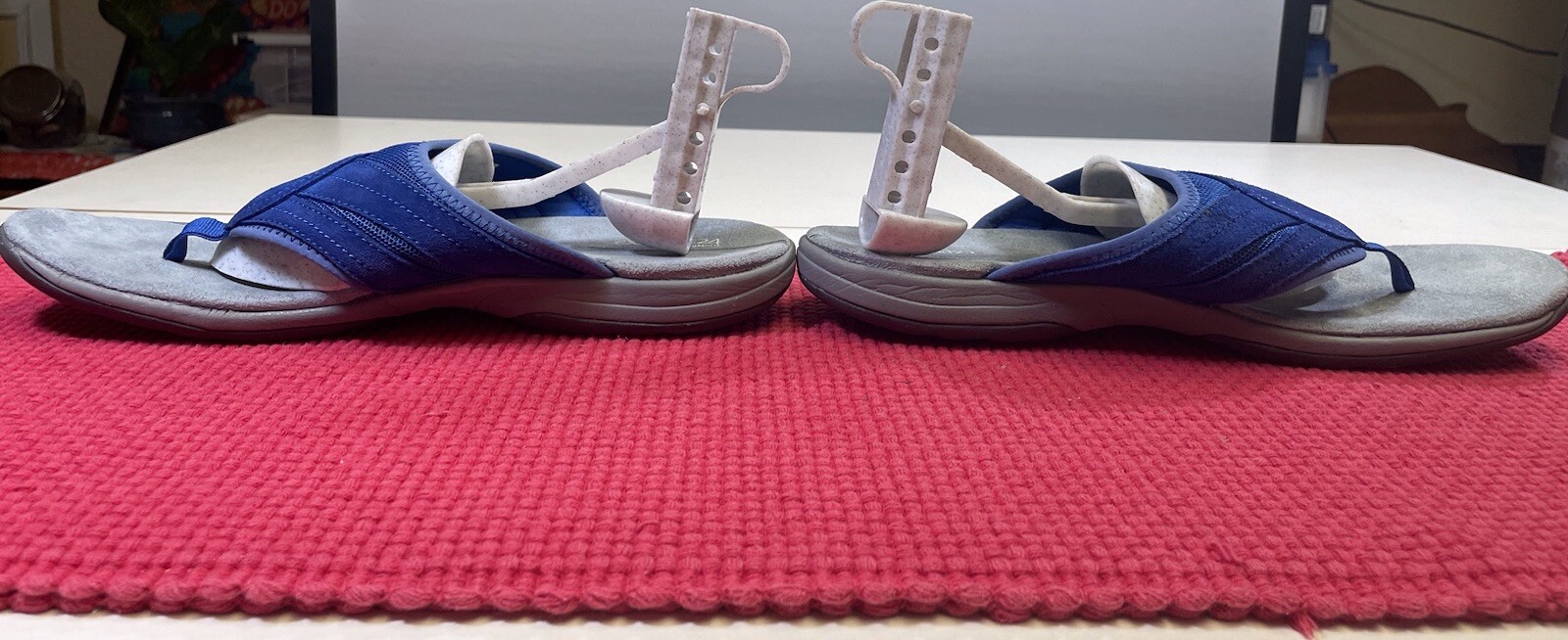 Explore 24 Easy Spirit Flip Flop Sandals Womens Size 12 Blue/Gray Leather Comfrt