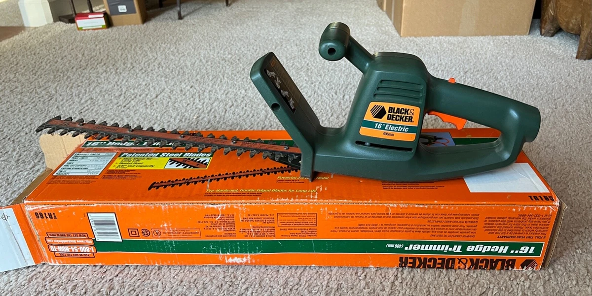 Black & Decker Corded Electric 16” Hedge Trimmer TR165, in box