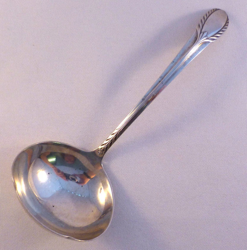 TROUSSEAU- INTERNATIONAL STERLING GRAVY LADLE(S)