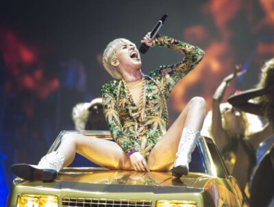 Miley Cyrus PHOTO 4x6 8x10 (select size) #0107