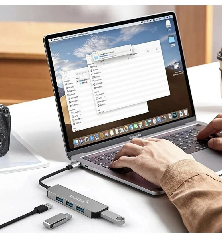 AHALEA 4 -in-1 USB-C Hub DOCKING STATION  - Image 3 of 3