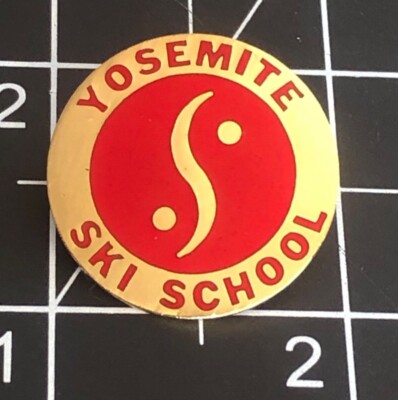YOSEMITE SKI SCHOOL Badger Pass CALIFORNIA Travel/ Skiing Lapel Pin  
