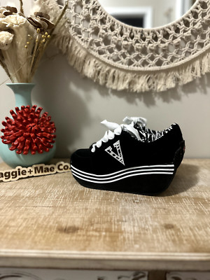 VOLATILE platform sneakers!  90'S ORIGINALS.   VERY rare, HTF! NEW! SIZE 6 