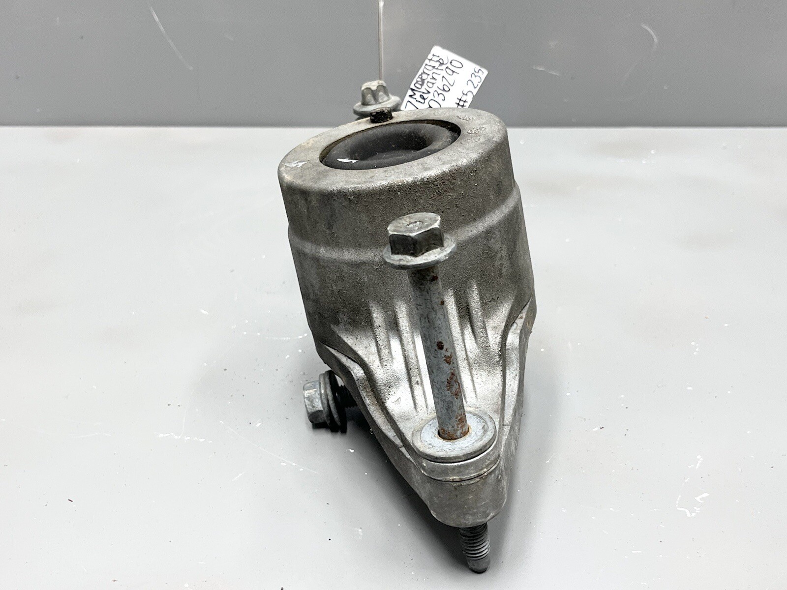 ⭐️2017-2020 MASERATI LEVANTE 3.0L ENGINE MOTOR LEFT MOUNT SUPPORT BRACKET OEM