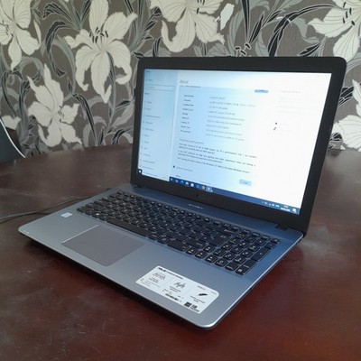 ASUS X541U 15,6'' Laptop Intel Core i5 6. Gen 12GB RAM 120GB SSD Windows 10 Pro 
